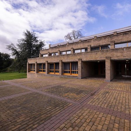Harvey Court Gonville And Caius College เคมบริดจ์ ภายนอก รูปภาพ